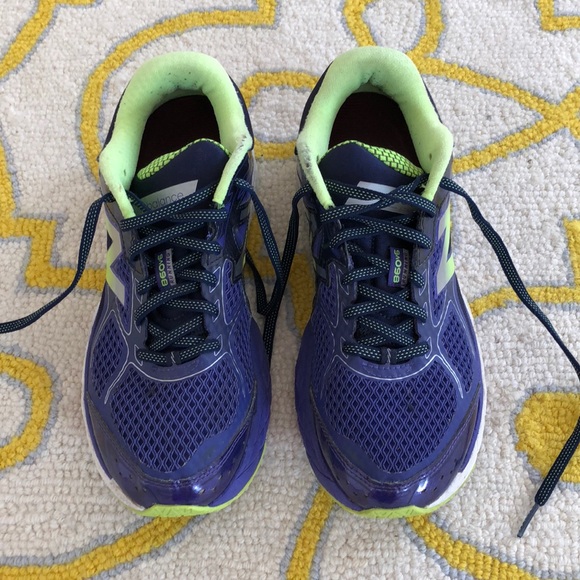 New Balance Shoes - 💜Women’s New Balance Running Shoe💜 Sz 9